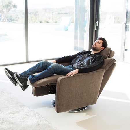 Bonne Fabric Electric Recliner