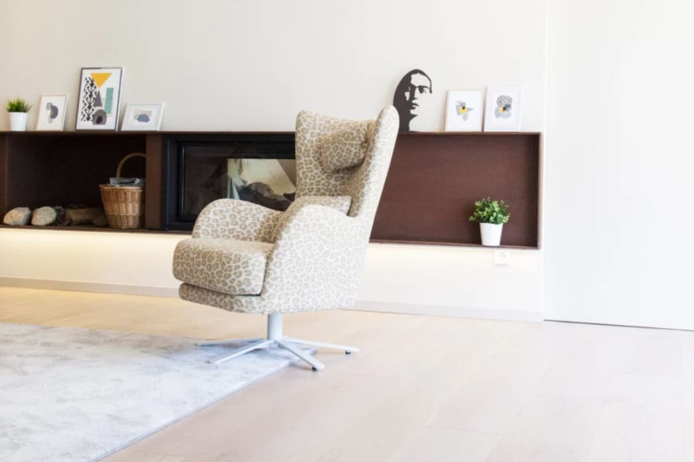 Kylian chair from Fama