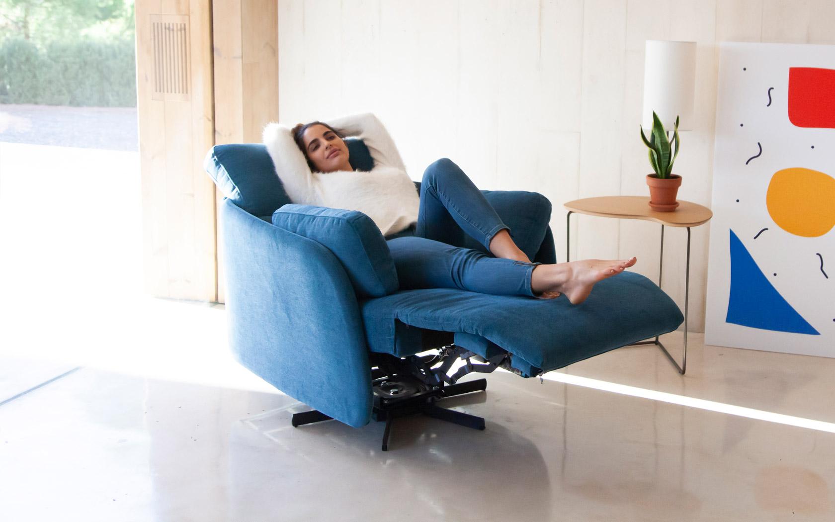 Adan Fabric Chair - Electric Recliner, Swivel from Fama - Image 10