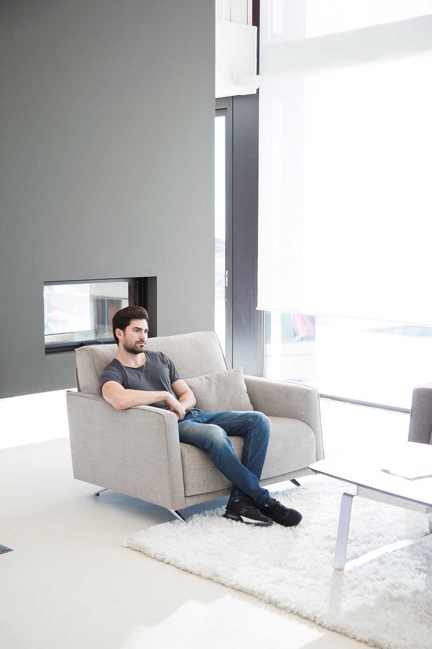 Boston EL - Snuggler Armchair By Fama 121cm - Image 5