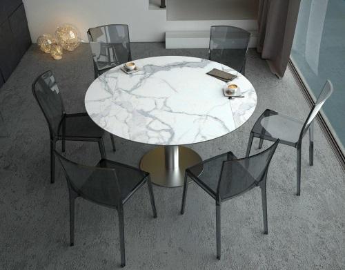 Luna Extending Table from Akante - Image 4