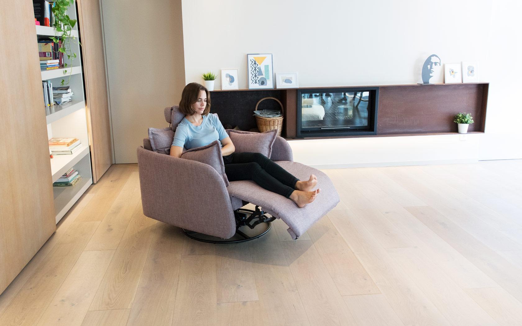 Eva Fabric Chair - Electric Recliner, Swivel from Fama - Image 4