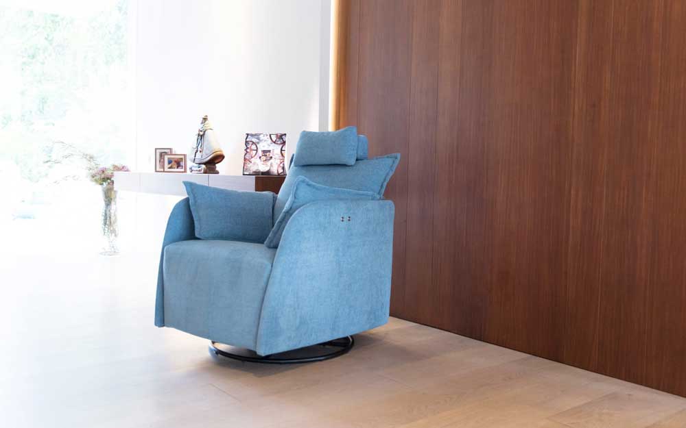 Fama Nadia Chair - Electric Recliner, Rocker, Swivel - Image 7
