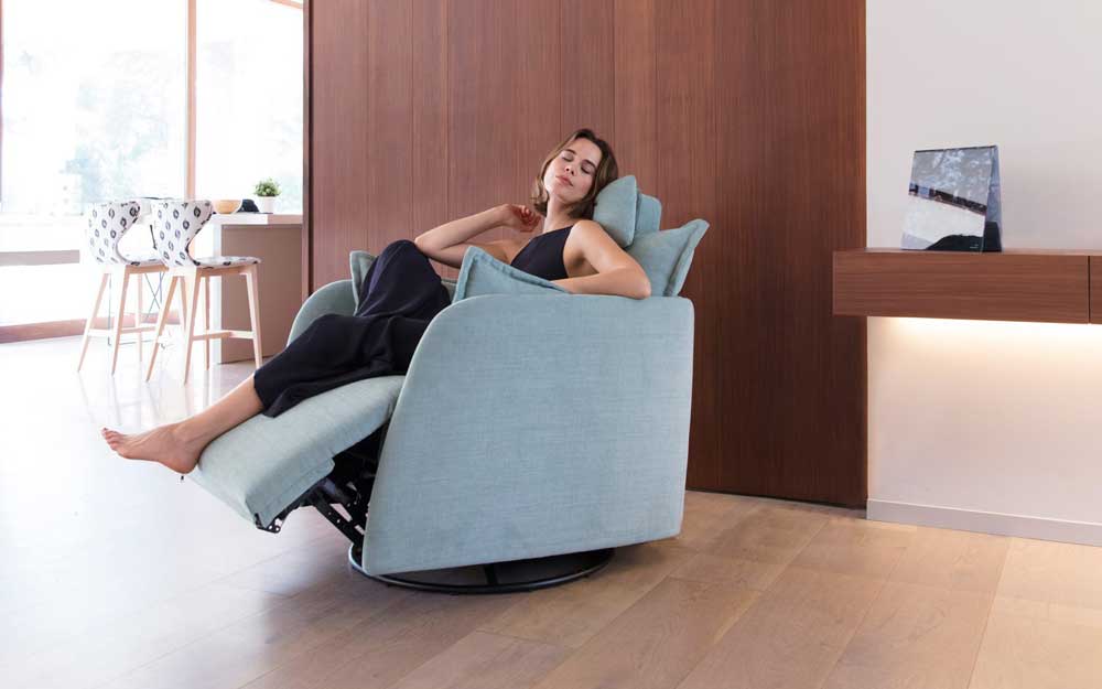 Fama Nadia Chair - Electric Recliner, Rocker, Swivel - Image 5