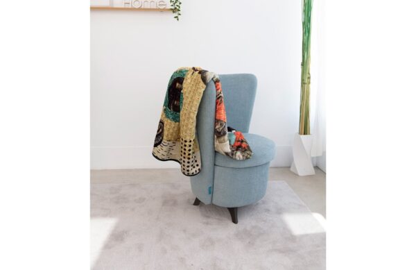 Meninas Blanket from Fama