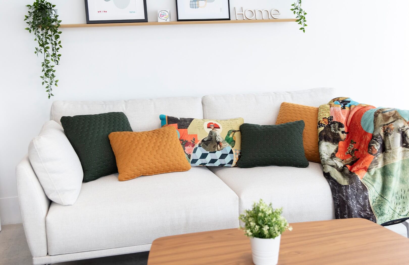 Meninas Blanket from Fama