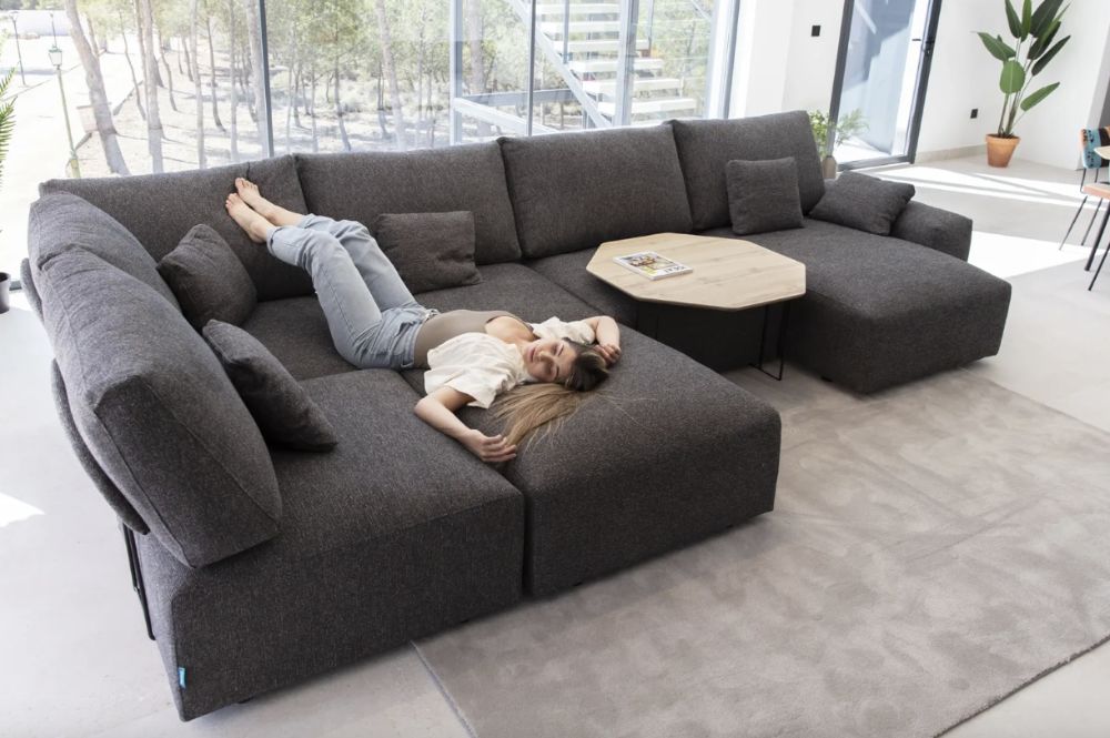 Teseo corner sofa from Fama