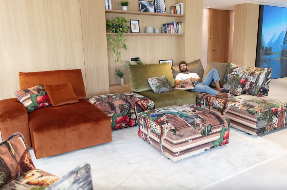 Teseo corner sofa from Fama