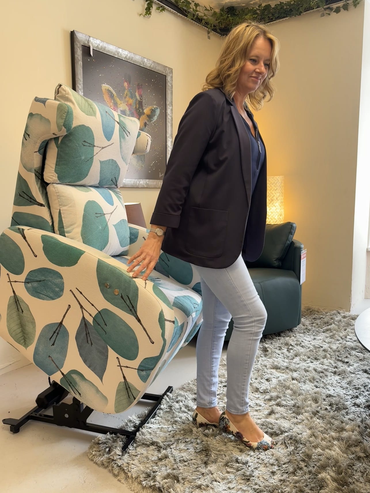 Kim power, rise recliner