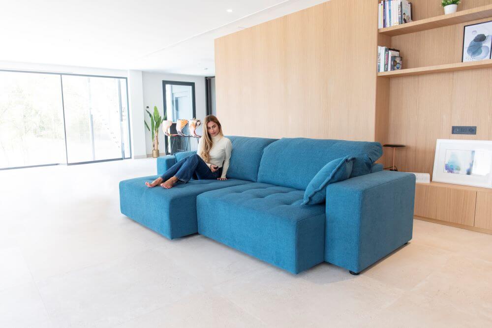 Paradis sofa from fama