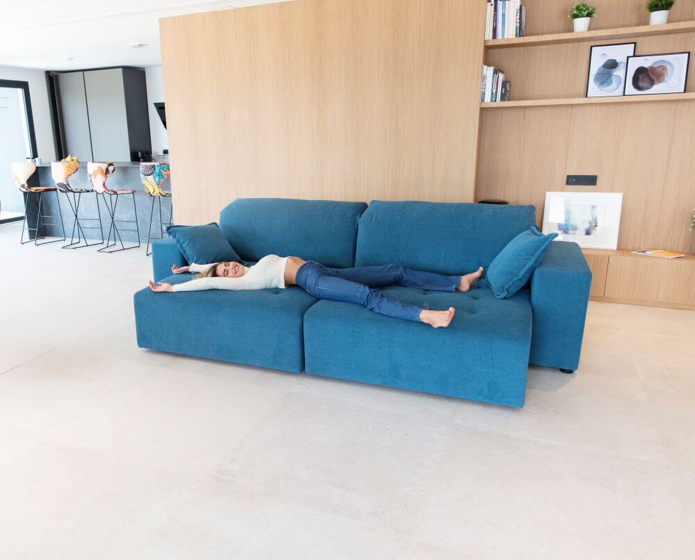 Paradis sofa from fama
