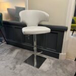 Wing Gas Lift Bar stool