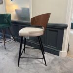 Wing-W Bar Stool