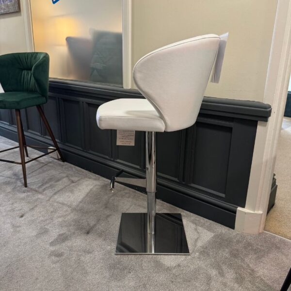 Doris Gas Lift Bar Stool